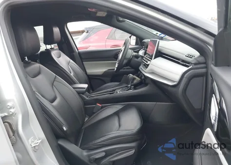 2024 Jeep Compass Limited 4X4 from USA, damaged, VIN 3C4NJDCN1RT125350